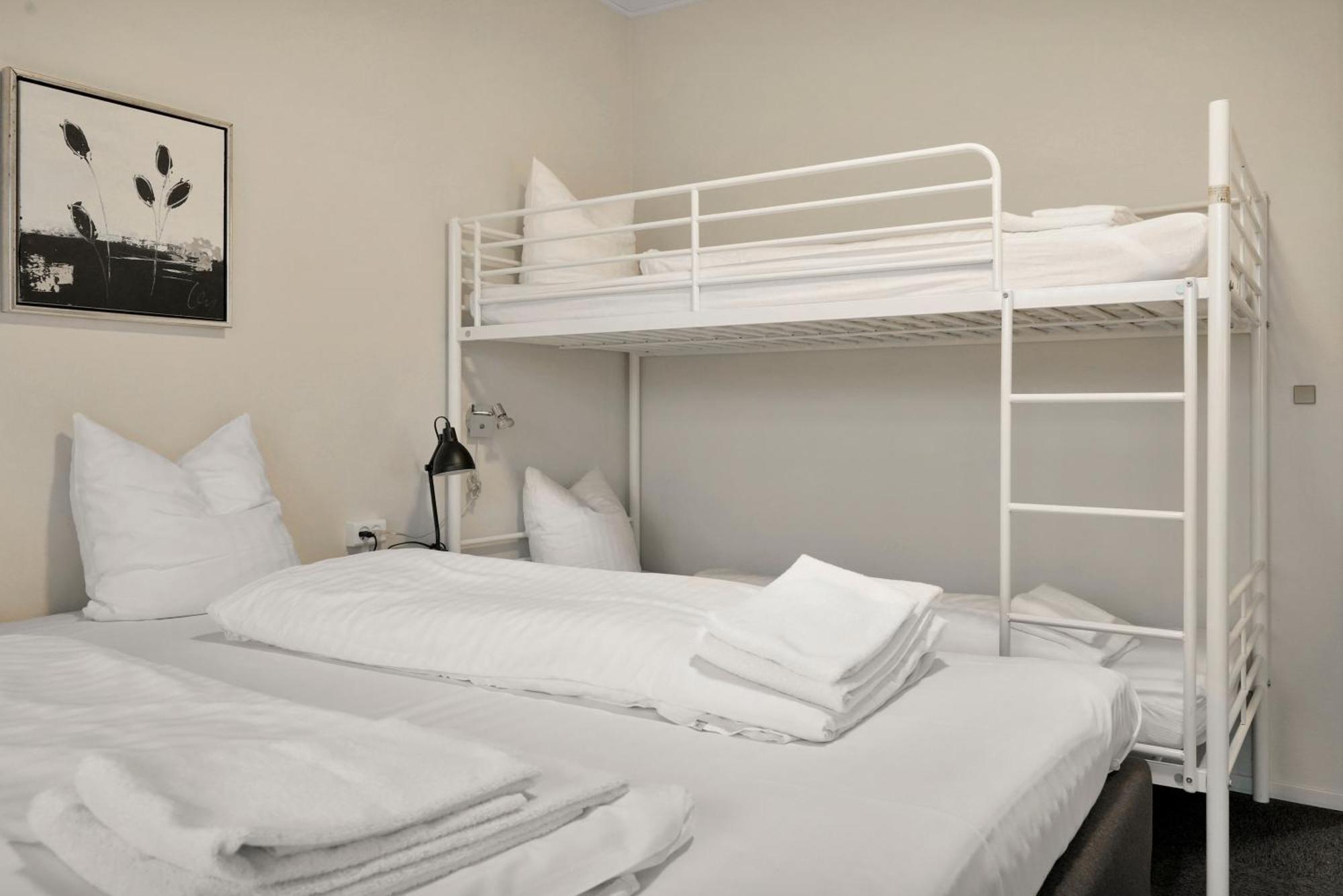 Hotel فاردي المظهر الخارجي الصورة