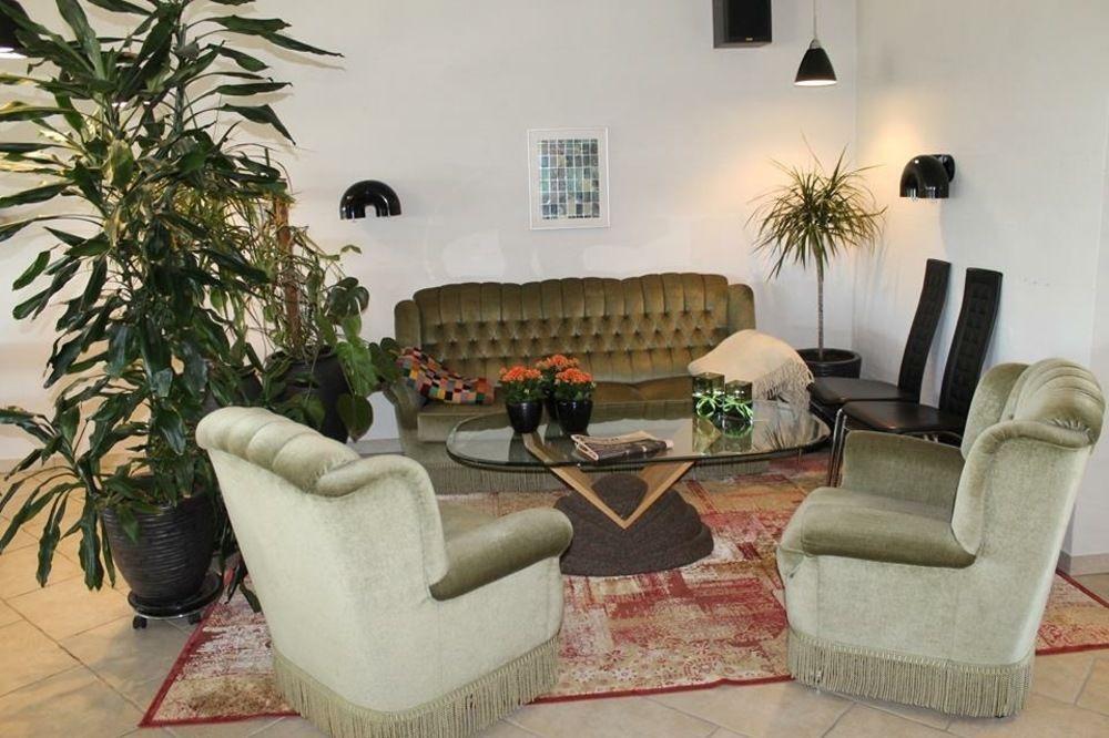 Hotel فاردي المظهر الخارجي الصورة