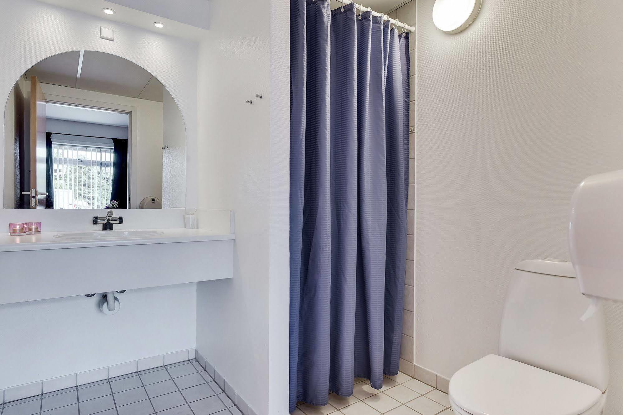 Hotel فاردي المظهر الخارجي الصورة